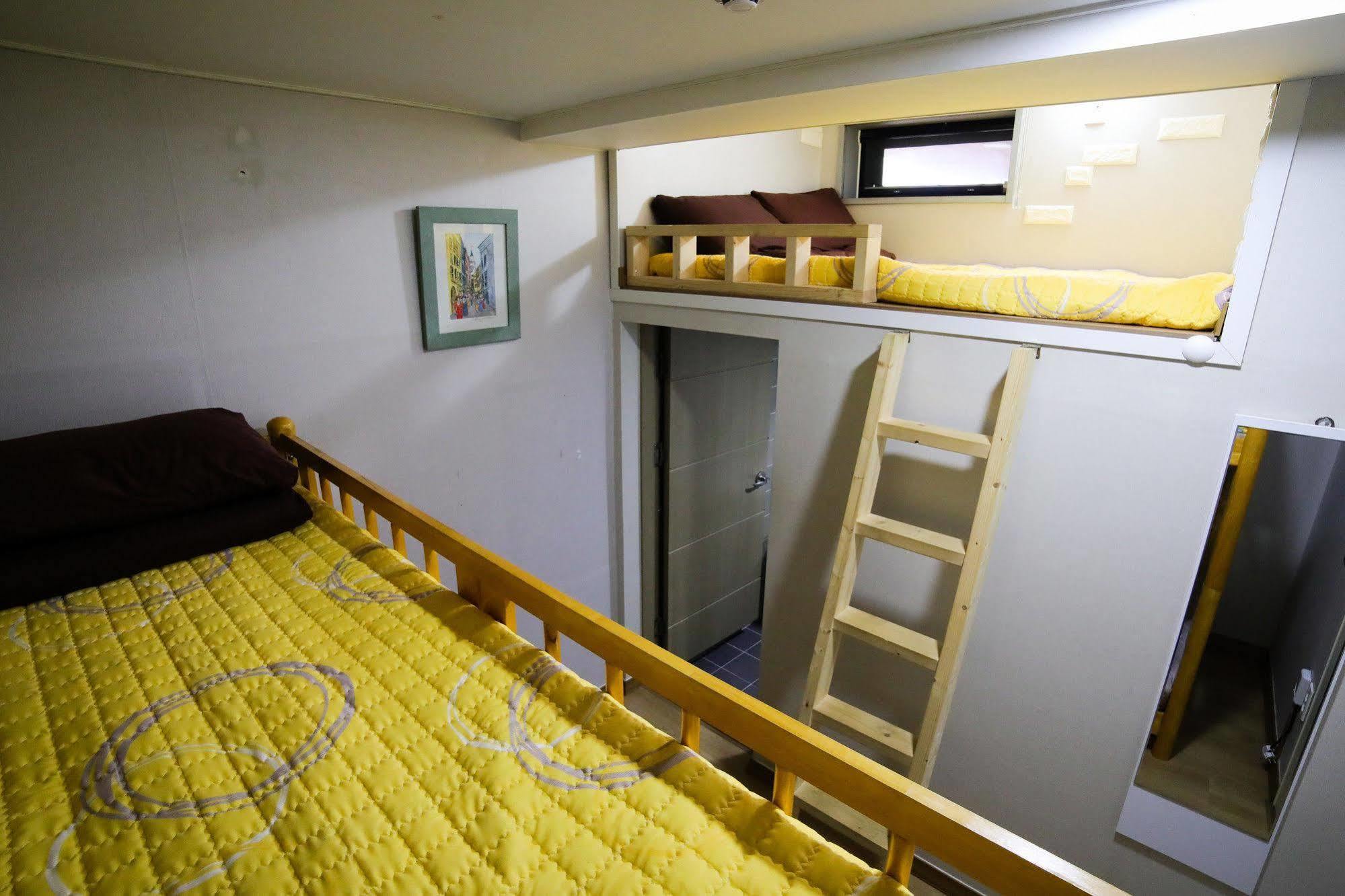 בוסאן Sopoong Guesthouse מראה חיצוני תמונה