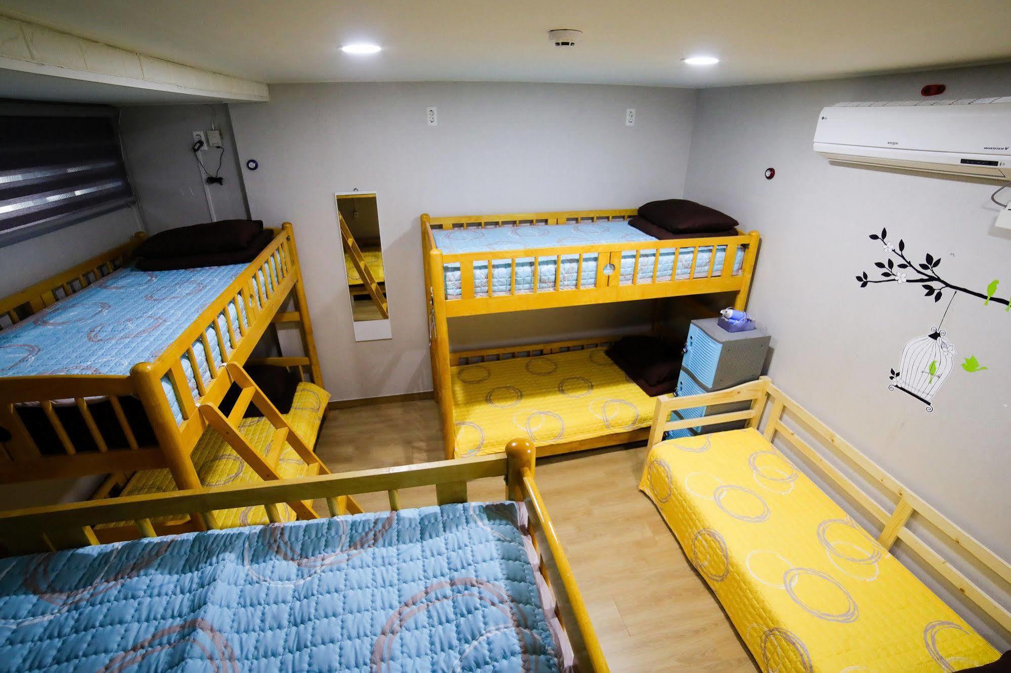 בוסאן Sopoong Guesthouse מראה חיצוני תמונה